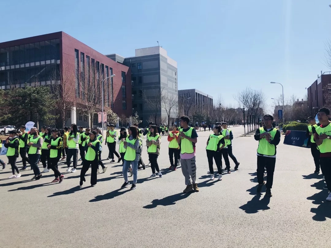 【青·奔跑】学院青年参与“奔向世园”高校户外挑战赛