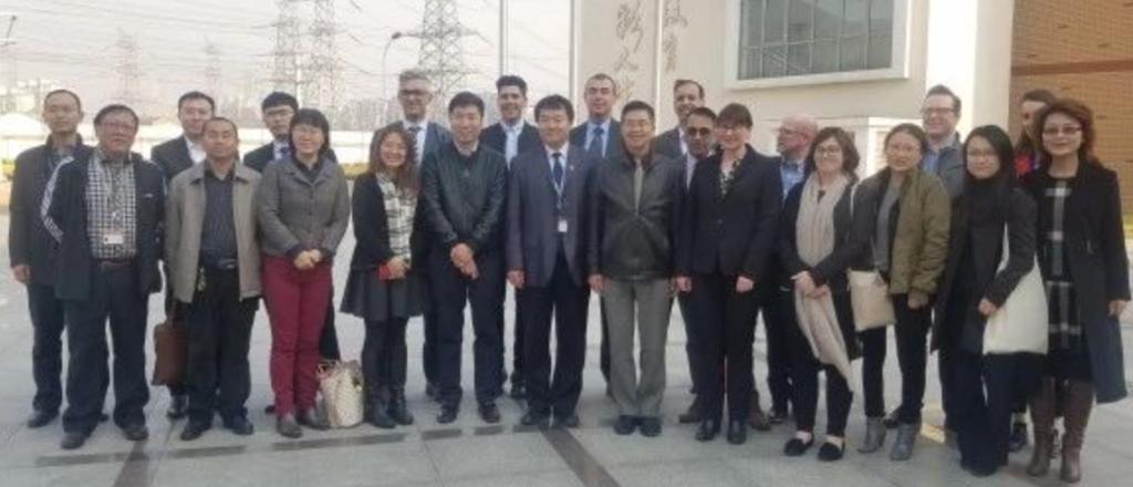 北交院承办2018“中英职业教育连线”活动，英方院校代表参观轨道实训基地并深入交流。