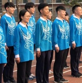 倾听·回望--完美展现背后的故事