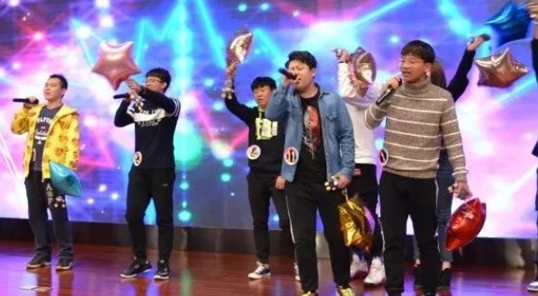 【团委】热点 | “好声音”校园歌手大赛，海淀校区冠军之战实录！附冠军视频