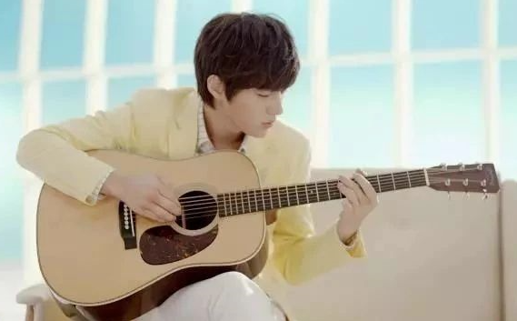 吉他科普丨让你玩出一支乐队