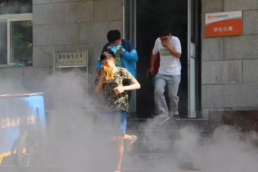 共建平安校园 | 消防演练进学校 携手共创平安校园