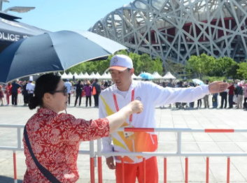 【团团头条】｜学院领导慰问亚洲文明对话大会志愿者