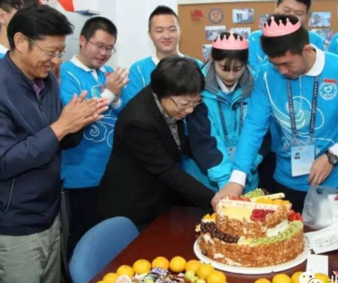 温暖志愿路，关爱一直在