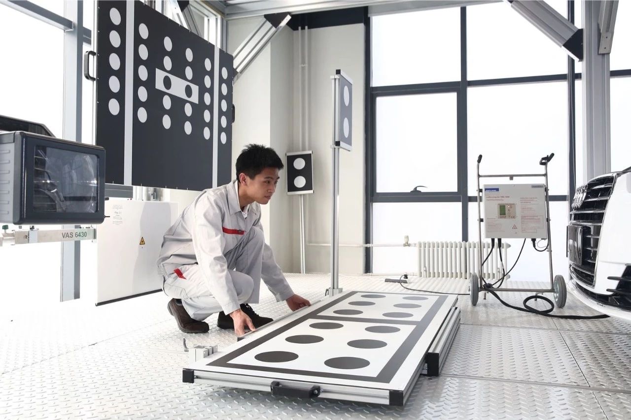 从汽修学徒到研发工程师，从外语交际零基础到一步步突破难关，看taptap点点优秀校友王文瑞如何步履不停，执着向前